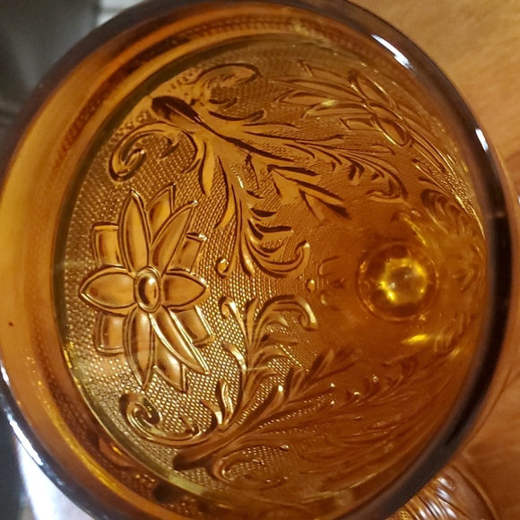 2 Tiara amber tumblers - Picture 4 of 5